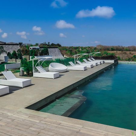 Отель Salty Breeze Bali Унгасан Экстерьер фото