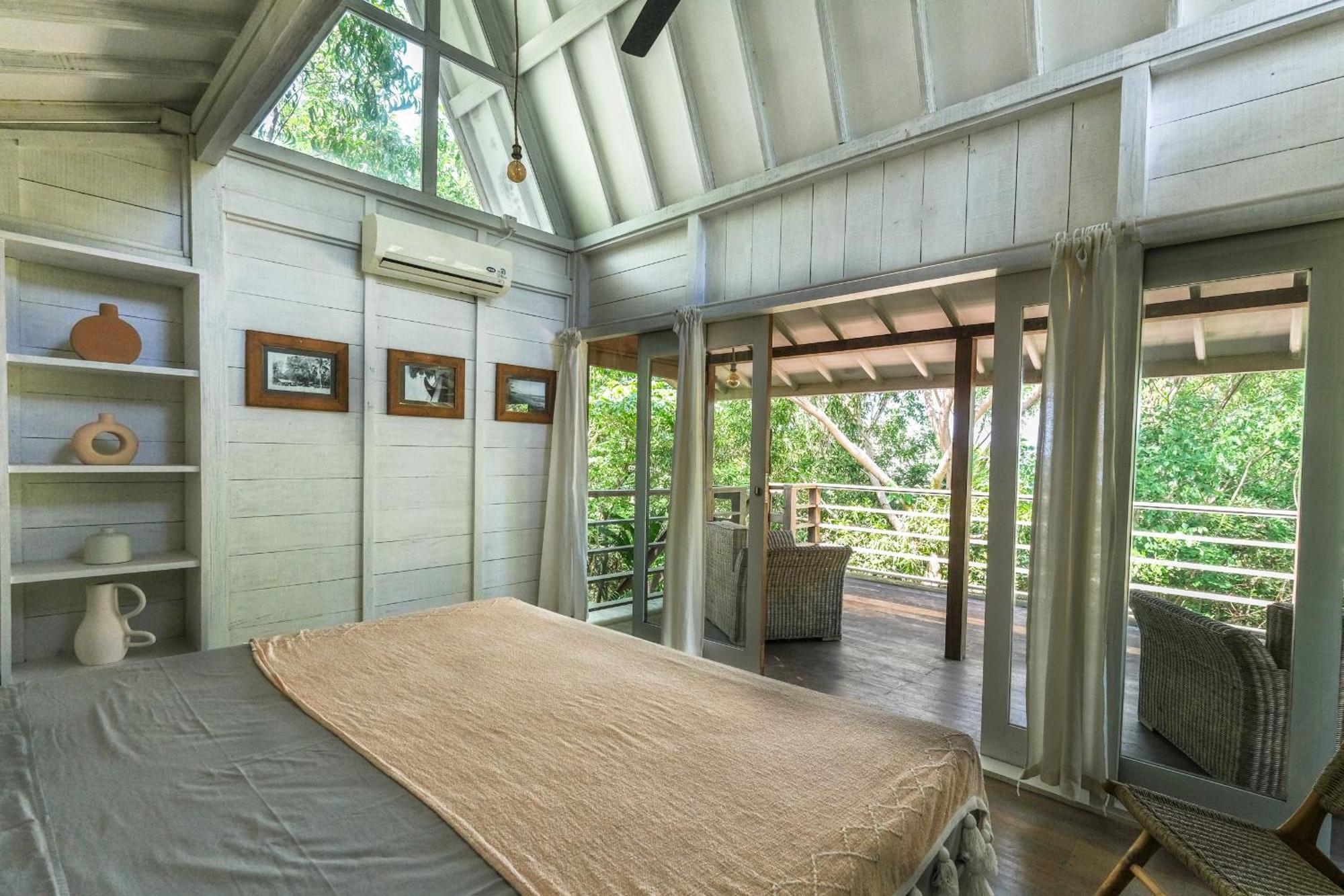 Отель Salty Breeze Bali Унгасан Номер фото